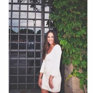 Meet your Posher, Lauren